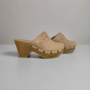 Arizona Jeans Women's Tan Clogs with Studded Detail